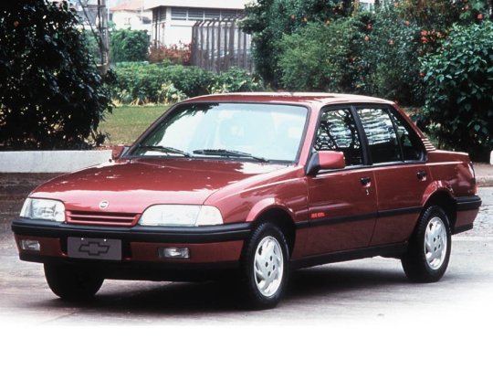 carros que saíram de linha: chevrolet monza 1996 cor de vinho visto de frente