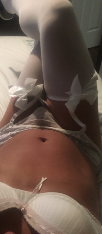 chrissylovesnylons:Love white lingerie xx