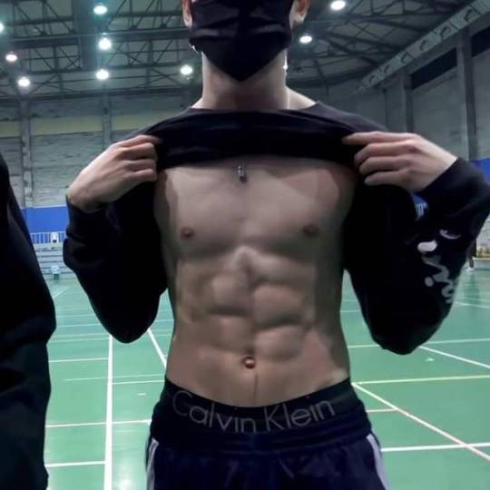 Who has the best abs in Kpop? | allkpop Forums