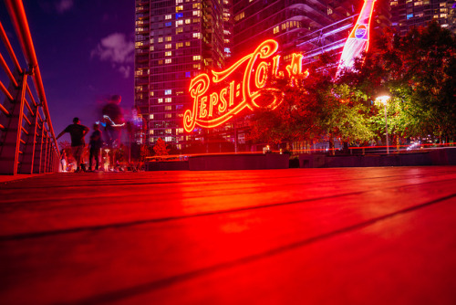 now-youre-cool:Views of Manhattan from Gantry Plaza, Long...