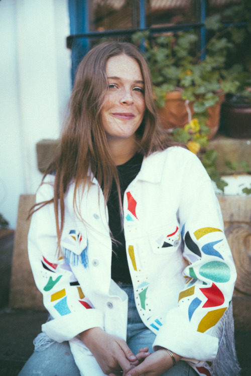 taste-in-music:Maggie Rogers photographed by Dani Hansen for...