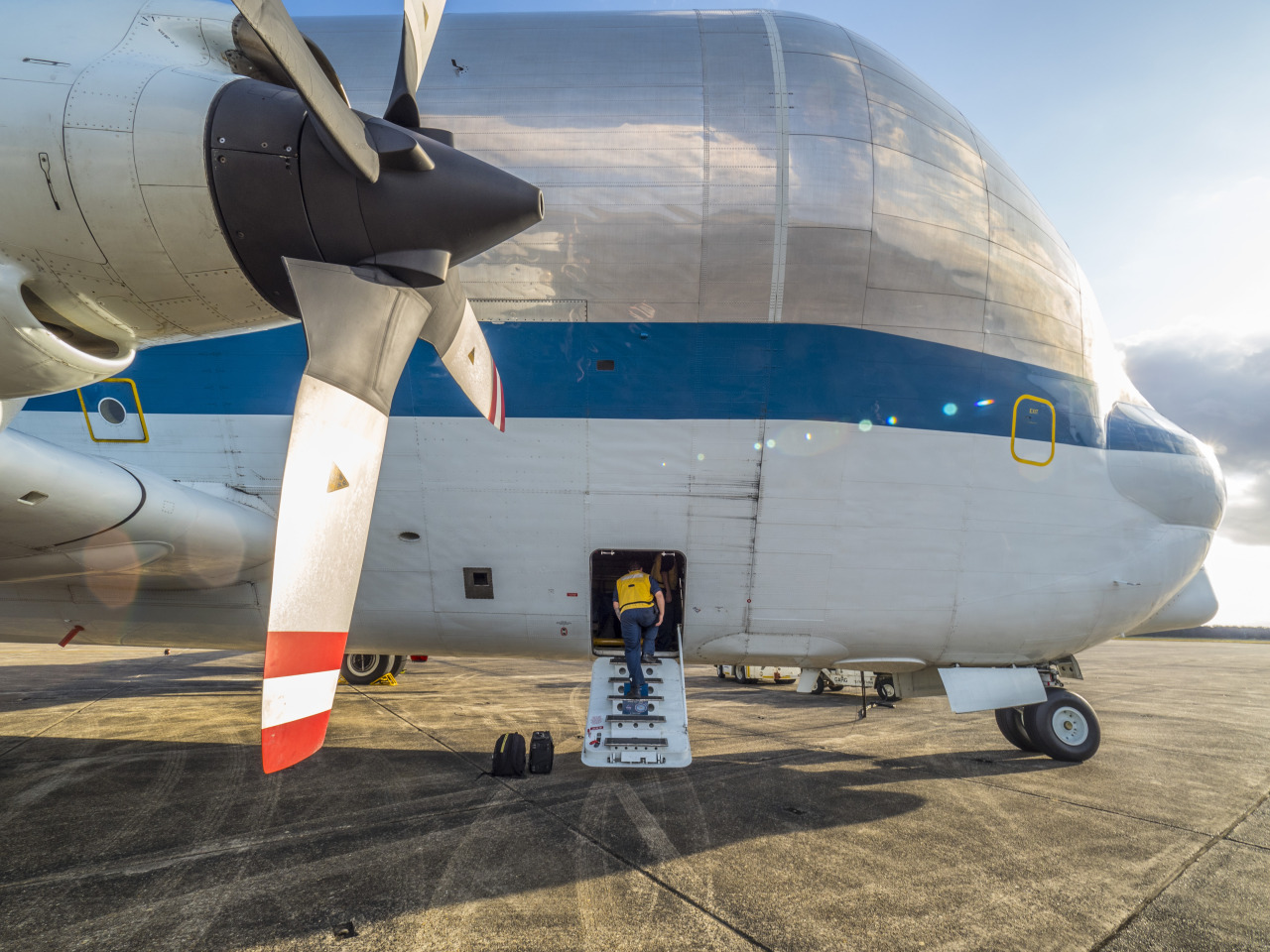 NASA's Orion Spacecraft | NASA’s Super Guppy airplane arrives in New...