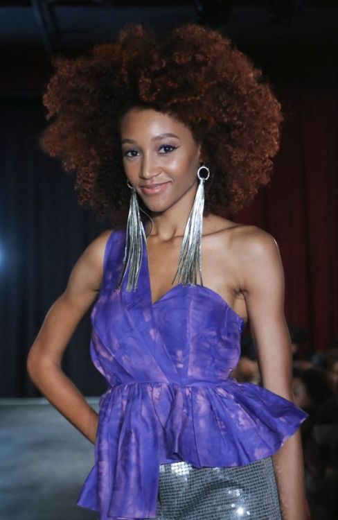 naturalhairqueens:OMG she is so beautiful! love her fro