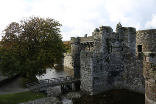 medievalbritain:Beaumaris Castle (Castell Biwmares)Ynys...