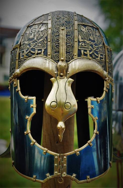 norseminuteman:coolkenack:Vendel XIV helmet from Wulfheodenas...