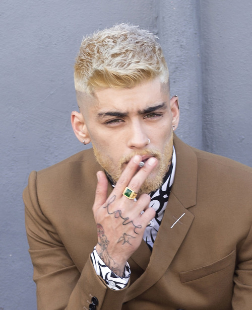 keepingupwithzayn:Zayn shooting a music video in Miami on...