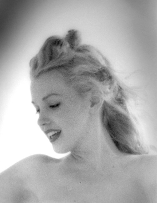 ladystardustsoul:Natural ‘Marilyn Monroe’ Beauty Magnified by...