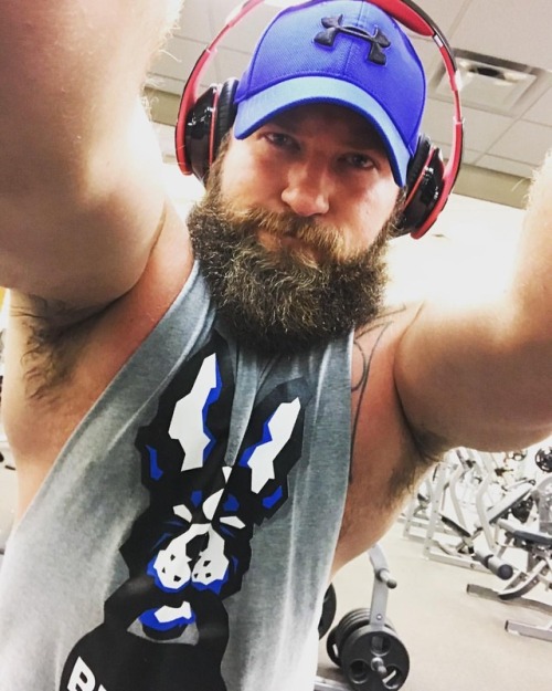 thelastofthewine:dylanspeaks:Leg day destroyed. ***Ever...