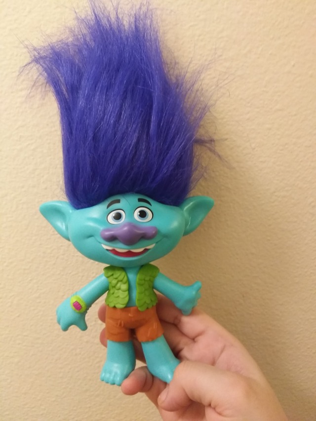 trolls dreamworks branch hug time harmony figure