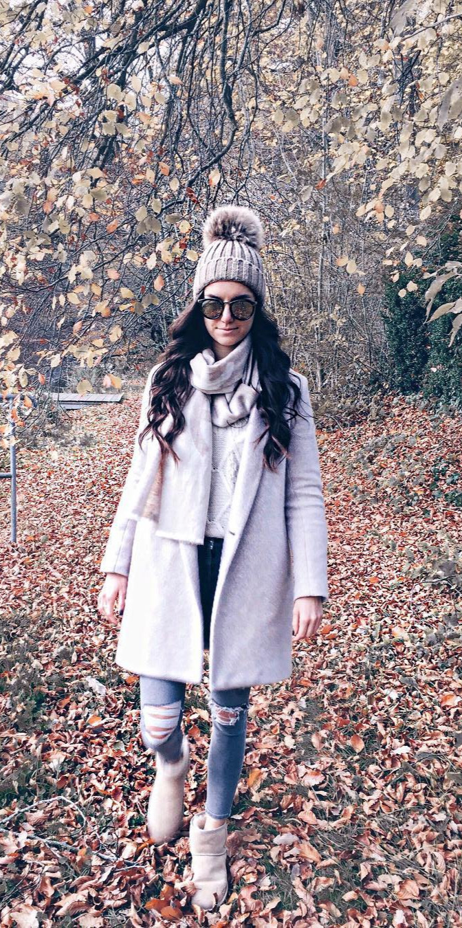 70+ Street Outfits that'll Change your Mind - #Photooftheday, #Girls, #Outfitideas, #Best, #Top Happy Monday in this short week for all the Germansthere is no such thing as holidays for students approaching their state exams BUT as the libraries are all closed for the next two days I at least get to stayat home (which is rather dangerous with regards to my progress but Wish you all a productive Monday, me , metoday , potd , pictureoftheday , outfitoftheday , ootdmagazine , ootd , zaradaily , valentinobag , valentinoglamlock , instadaily , instaaddict , instablogger , fashionblogger , fashionblogger_de , fashionblogger_muc , germanblogger , blogger , blogger_de , lifestyleblogger , munichblogger , bestmoment , bestoftheday , prettylittleiiinspo , grateful , furgilet , furparka 