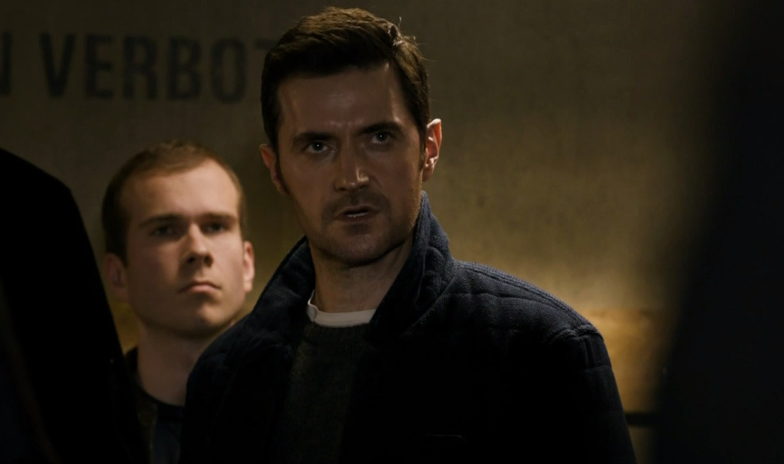 DRLDeBoer, RICHARD ARMITAGE in BERLIN STATION (2016) 05 108...