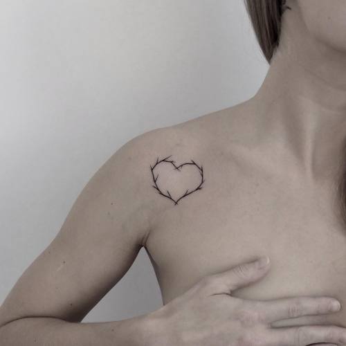 Heart Tattoo

Artist: Shpadyreva Julia 💗Tattooer and artist💗... simple;feminine;heart;black;shoulder