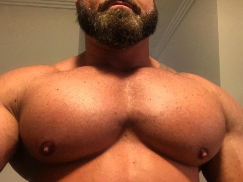 A Pec Lover's Paradise! OnlyFans.com/outihulk