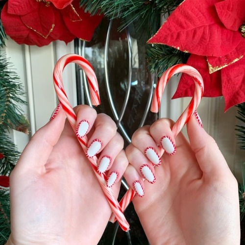 Peppermint borders for @justyouwaite inspired by @banicured_!...