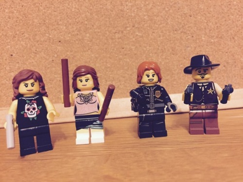 I got bored so I tried to create some of WE Lego figures…...