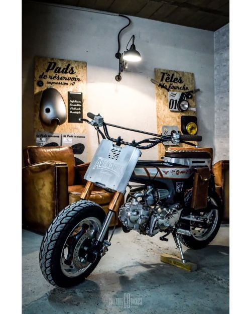 caferacerpasion: caferacerpasion.com Honda DAX...