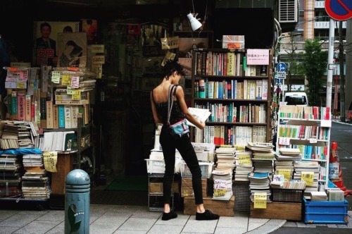 blackpeoplefashion:Willow Smith for Chanel