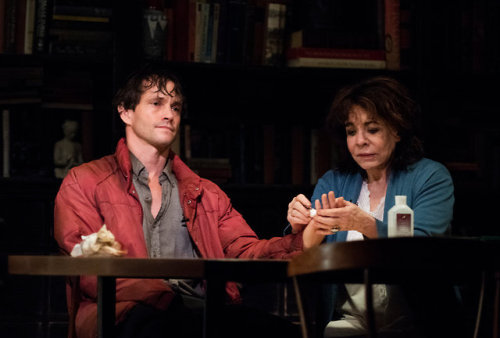 existingcharactersdiehorribly:Hugh Dancy and Stockard Channing...