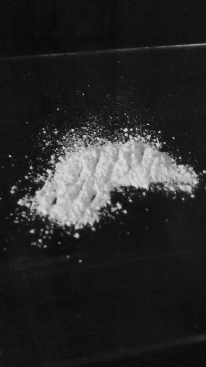 snorting cocaine on Tumblr