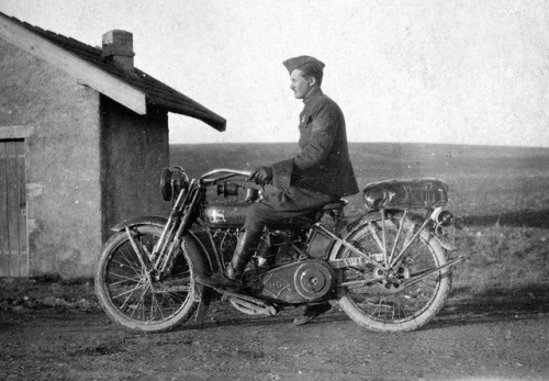 peashooter85:US soldier on Harley Davidson motorcycle, 1918,...