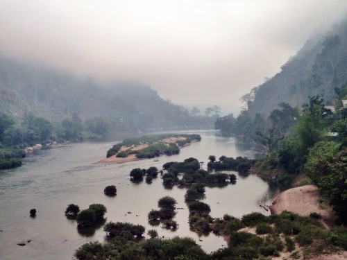 photographers on tumblr landscape photography foggy morning laos imiging