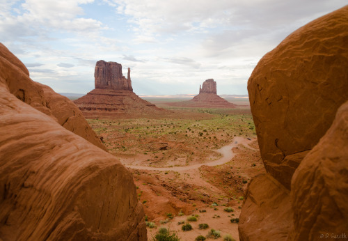 dee-vinity:Monument Valley, 2015