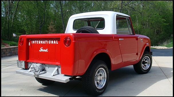 IH Scouts — International Harvester Scout 800 with a factory...