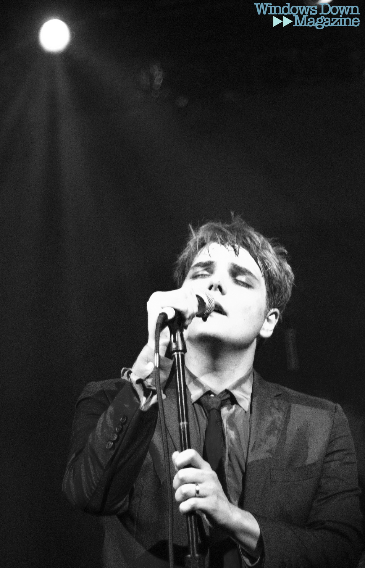 Gerard Way Captivates Fans With Irving Plaza Performance The former My Chemical ...1234 x 1920