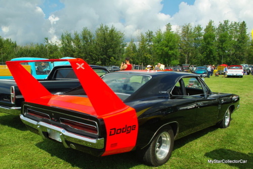 jacdurac: A WILD 1969 DODGE CHARGER R/Tfrom the Internet