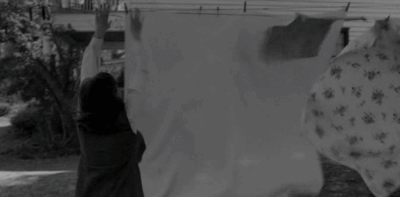 https://66.media.tumblr.com/9a86db260043a5efceee3317686b349d/tumblr_muv6d1L4NO1qbxh0uo1_r1_400.gif