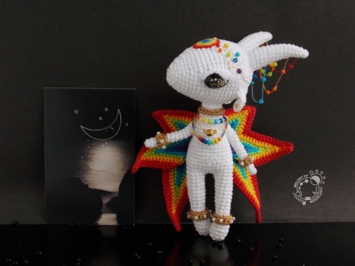 ann-the-amigurumer:Dreams Keeper.STUNNING