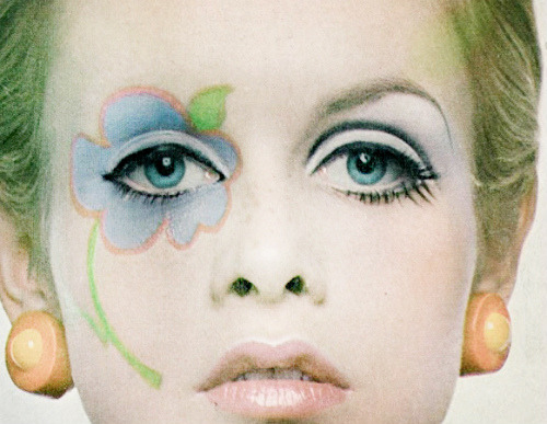 Twiggy photographed by Richard Avedon for Vogue... : Ladies of The 60s