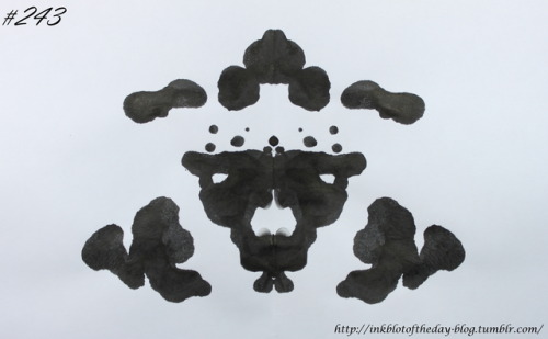 the rorschach personality test requires you to look at ten black and white ink blots.