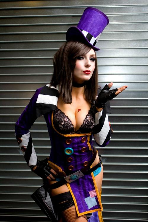 kintamasan14:Jessica Nigri, the cosplay queen.The above...