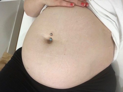 swollenbellygirl:Hungover belly stuffed with Maccy Ds 