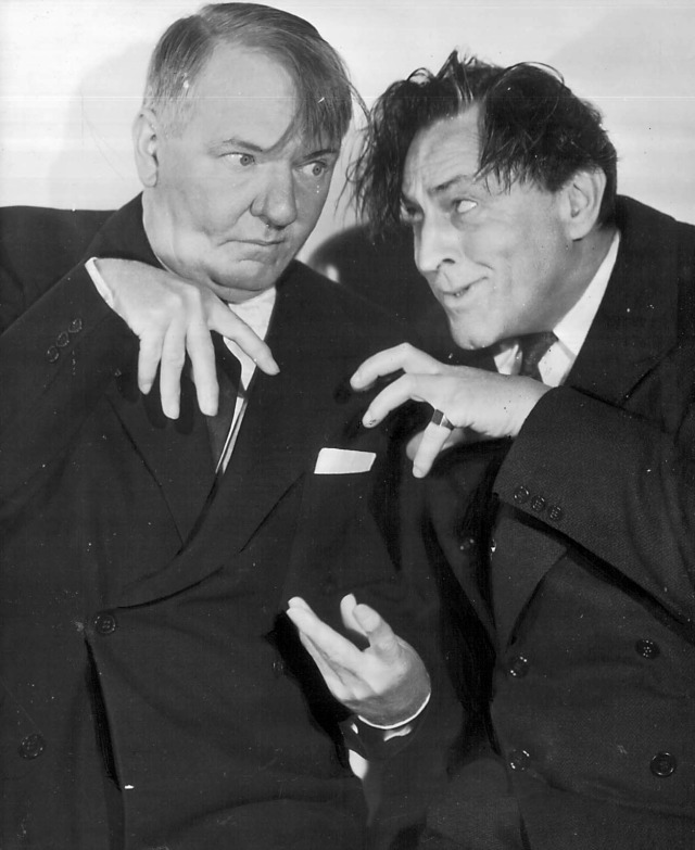 Old Hollywood Films, W.C. Fields and John Barrymore do their best Dr....