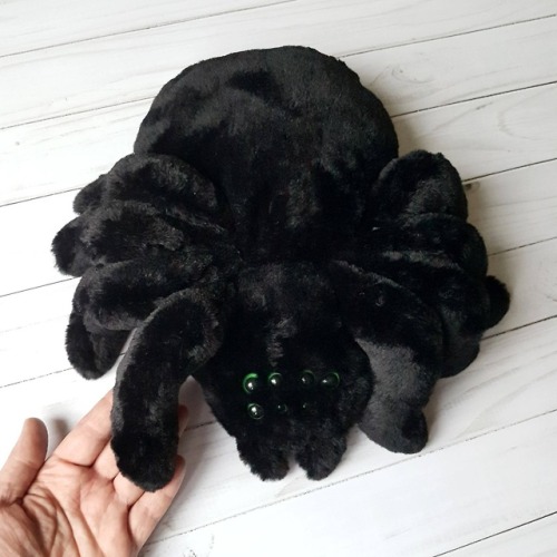 sosuperawesome:Giant Plush SpidersZoo Toys on EtsySee our...