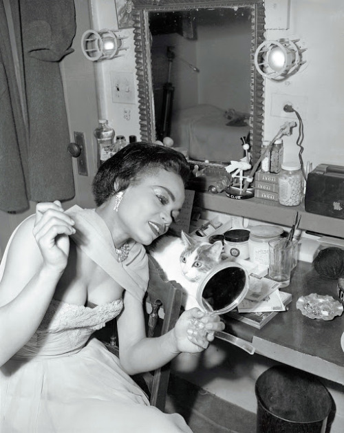 vintagewoc:Eartha Kitt (1952)