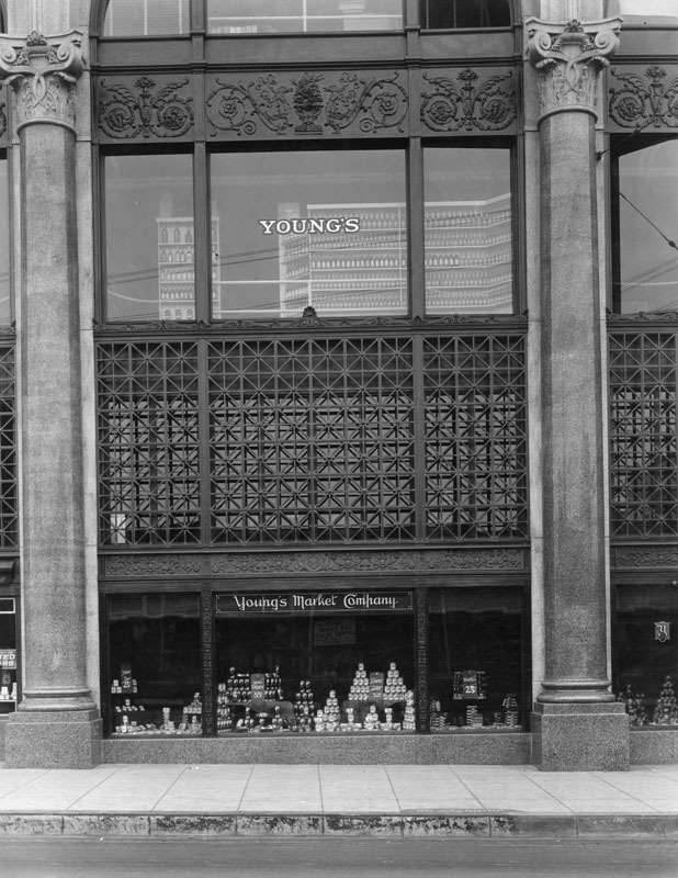 Young’s Market Company opened in 1888 as one of the city’s first higher-end grocery retailers. By the 1930s, if you wanted Danish blue cheese or couldn’t live without smelt from the Columbia River, this was your spot.  (photos from LAPL collection)