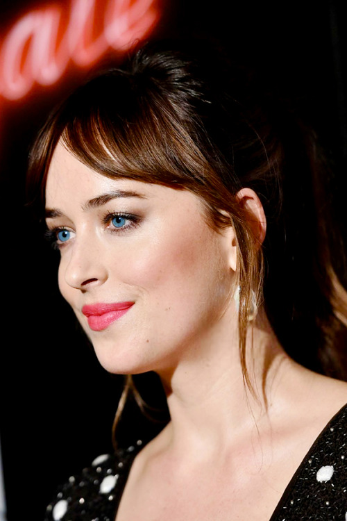 dakotajohnsonweb:Dakota Johnson at the “Bad Times At The El...