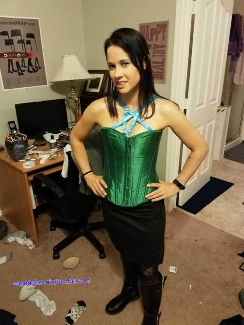 strappegcum:cagedpheonix:Went to the fetish formal and yes...