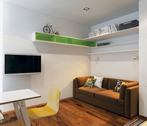 Homes Under 400 Square Feet: 5 Apartments That Squeeze Utility...