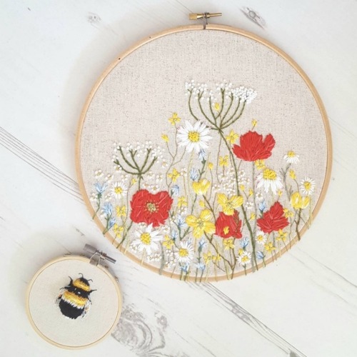 sosuperawesome:Embroidery Hoop Wall ArtLou Stitches on EtsySee...