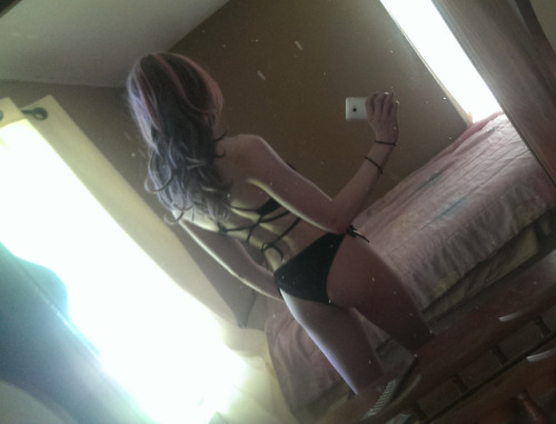 sissyjessystuff:Here’s just a quick post in my swim suit i...