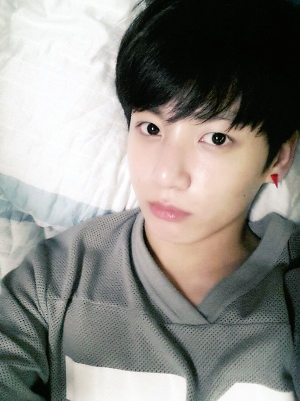 Jungkook Bed Selca Levanter 3113