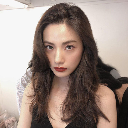 korean-dreams-girls:Nana - Selcas  