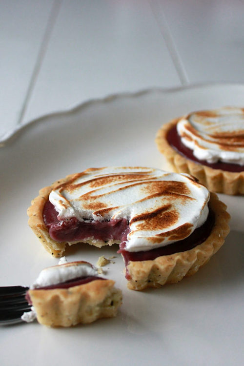 chocolatecravingclub:Raspberry Meringue Earl Grey Shortbread...