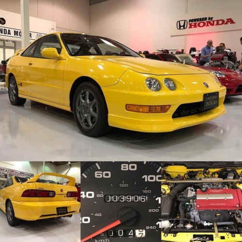 Acura Integra Type R with only 3900 miles!! Like brand new...