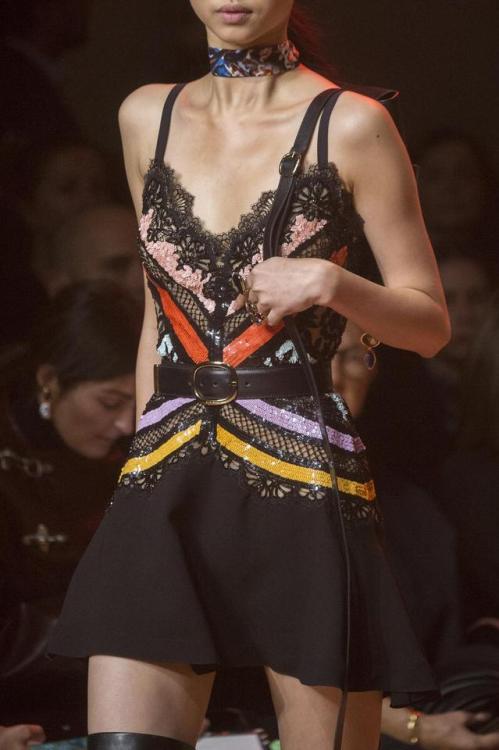 worldwidefashion:PARIS FASHION WEEKElie Saab S/S 2019