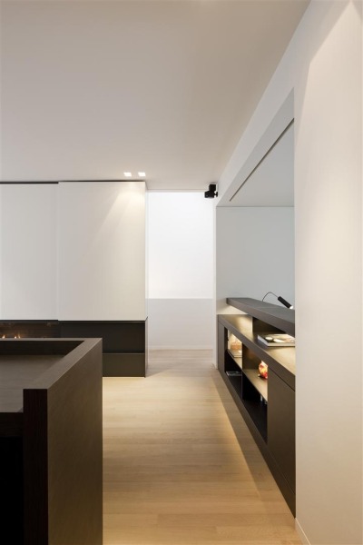 life1nmotion:<br /><br />By Belgian interior designers iXtra.<br />